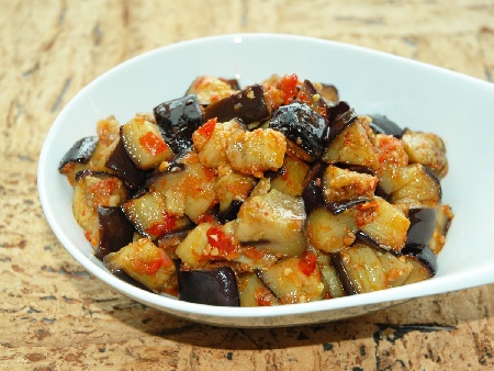 Индонезийско люто патладжаново ястие (Terong Balado) - снимка на рецептата Индонезийско люто патладжаново ястие (Terong Balado) - снимка на рецептата